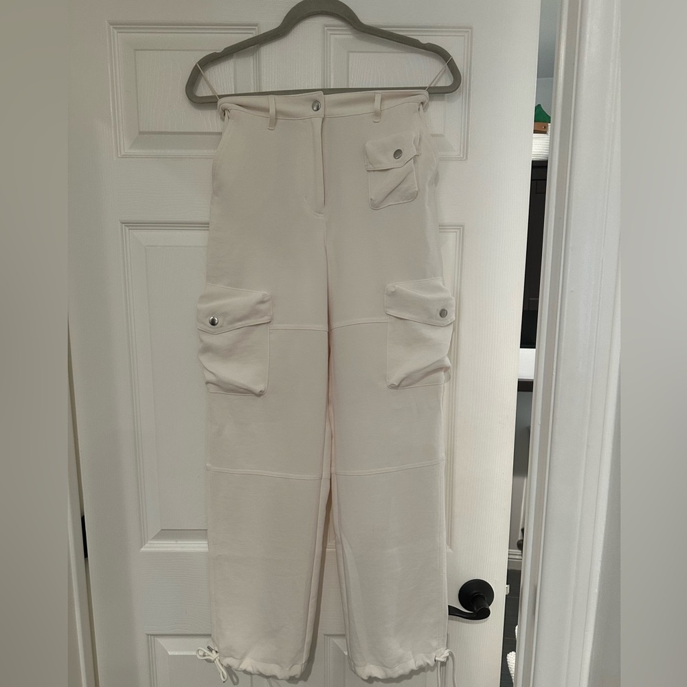 Aritzia Cream Cargo Pants